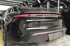 สปอยเลอร์ Carbon Fiber Porsche Taycan ทรง GTS