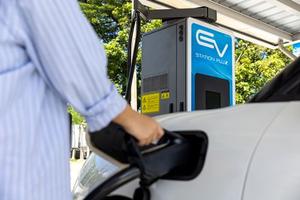 EV Station PluZ Թ˹ء CHARGING HUB 10 Ң 㹻 2567