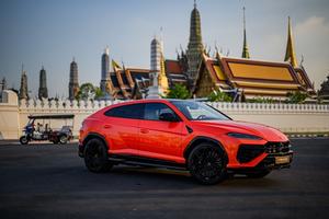 ù   Lamborghini Urus SE  ջԹκԴáͧù