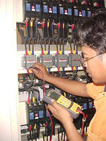 Capacitor check by cap meter