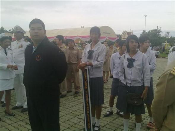 อาจารย์เอนกพานักเรียนเข้าร่วมกิจกรรมวันปิยะมหาราช
